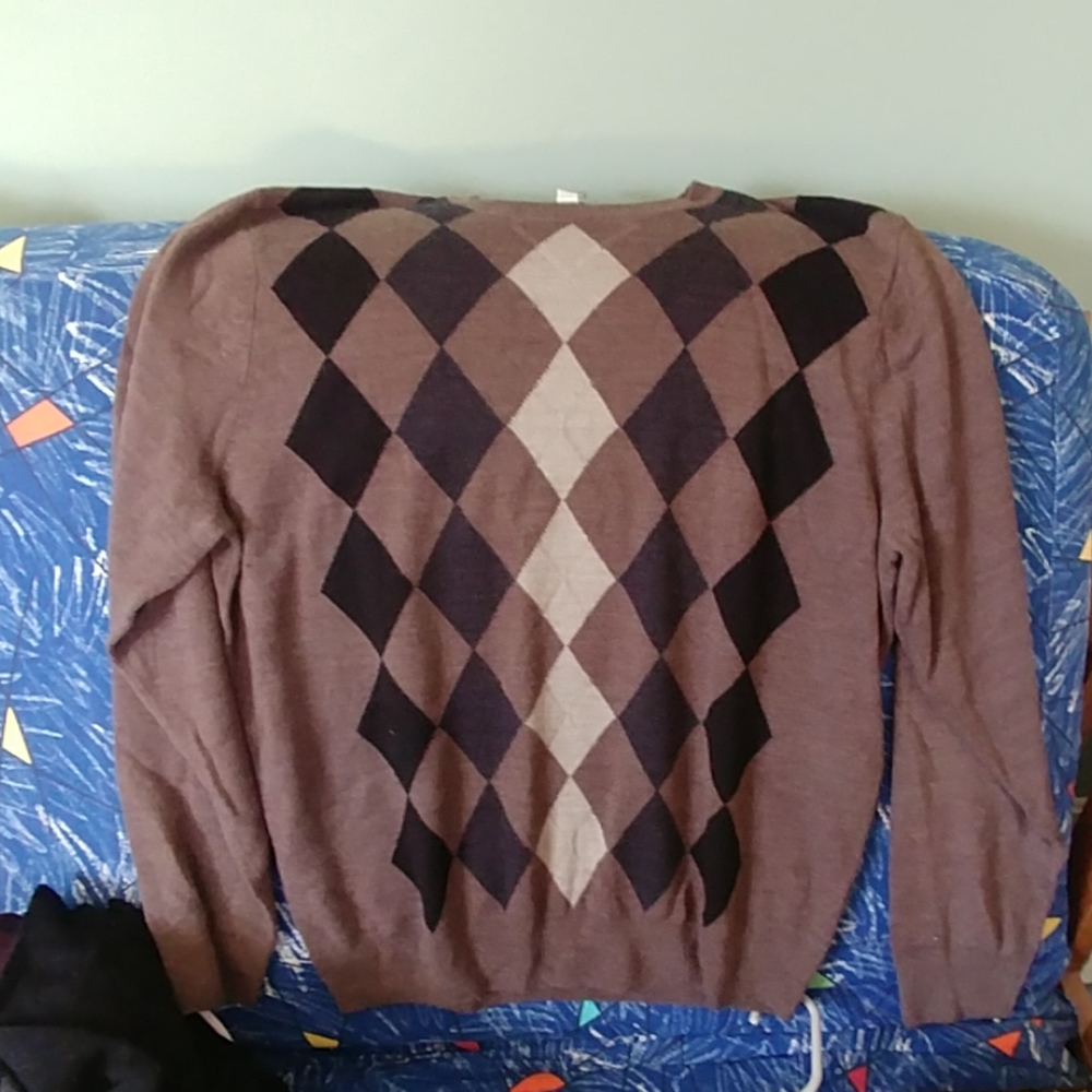 Men's sweater